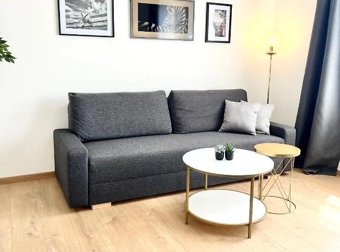 Isabellas: Near To Trainstation Apartment